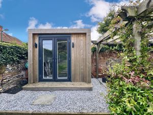 Photo 6- click for photo gallery